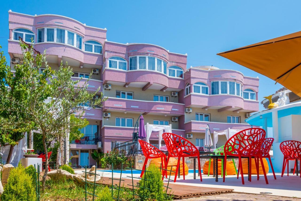 Guest House Dena Добра вода Екстериор снимка