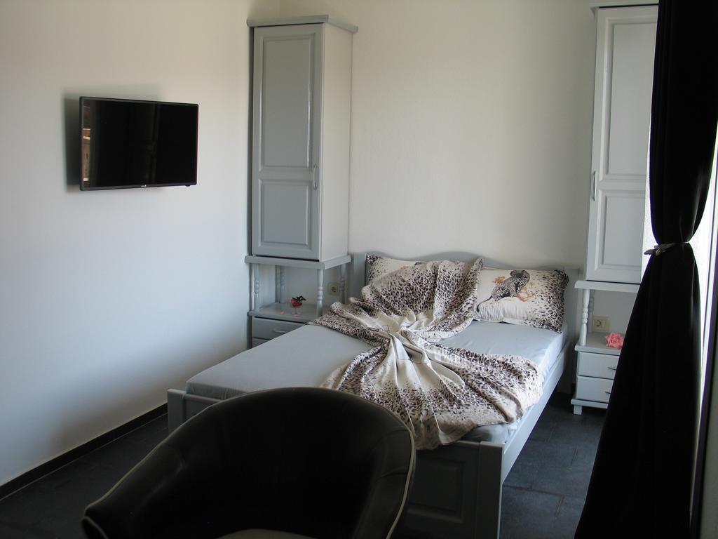 Guest House Dena Добра вода Стая снимка
