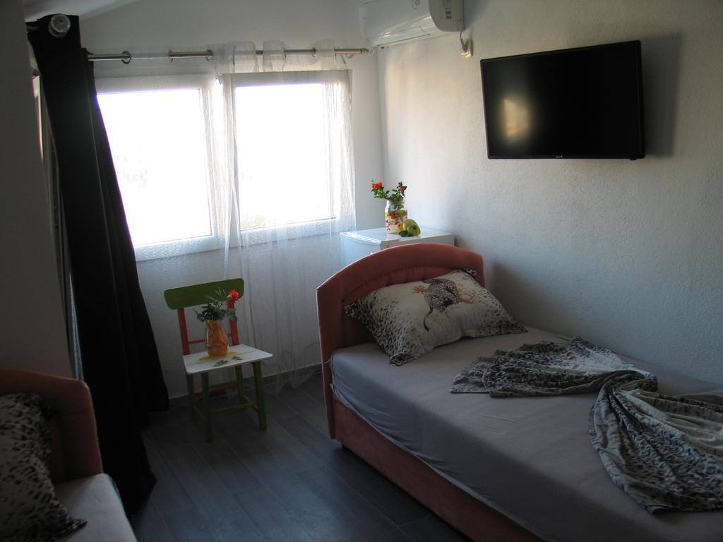 Guest House Dena Добра вода Стая снимка