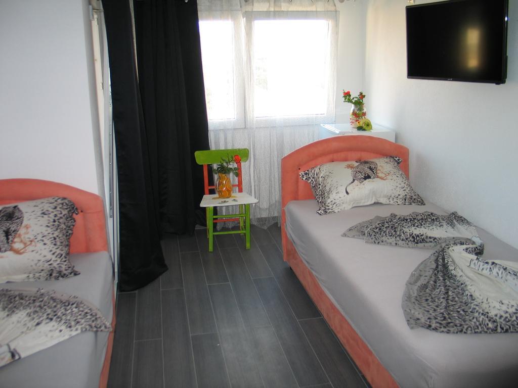 Guest House Dena Добра вода Стая снимка